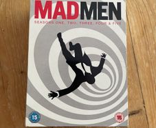 Mad men seasons 1,2,3,4,5 DVDs