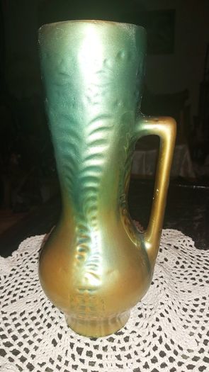 Large and precious antique eozin vase