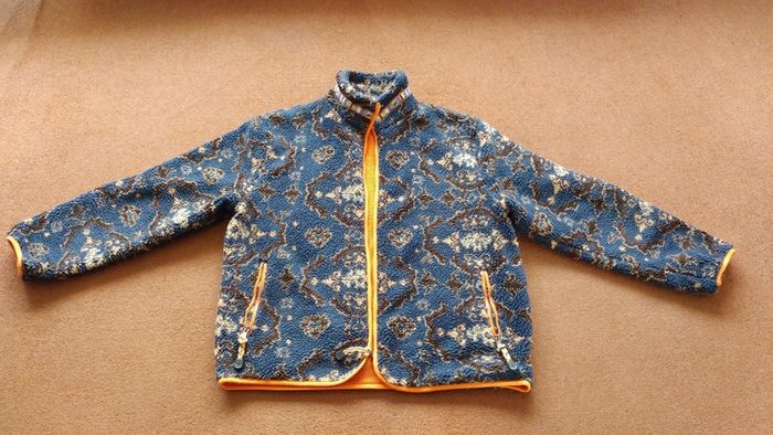Zara Jacket with zip pockets.