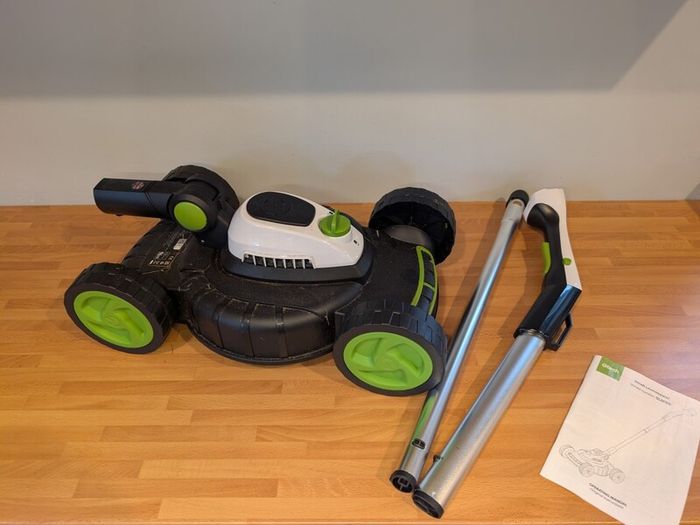 GTECH Battery Lawnmower
