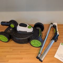 GTECH Battery Lawnmower