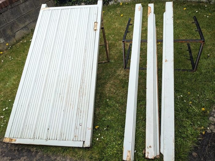 Sidegate Door. Free