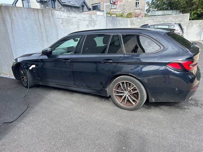 BMW 5-Series 2021