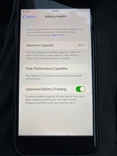 Apple Iphone 7 Black 32GB, battery health 95%