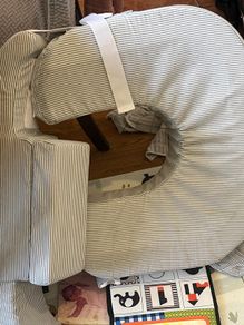 Breastfeeding pillow