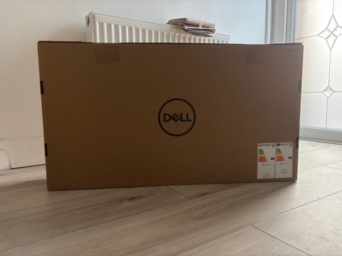 Dell 27 4K USB-C Hub Monitor - P2723QE