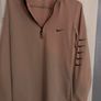 Girls nike top size L Image 3