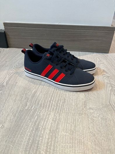 Adidas runners (unworn)