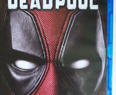 Deadpool (Marvel) [2016] Ryan Reynolds, Morena Baccarin, Ed Skrein, T.J. Miller, Gina Carano & Brianna Hildebrand [Blu-ray Movie]