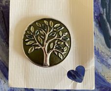 magnetic brooch for scarves/shawls/ponchos