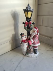 Santa & Snowman with Lighting Street Lamp