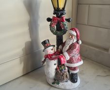 Santa & Snowman with Lighting Street Lamp