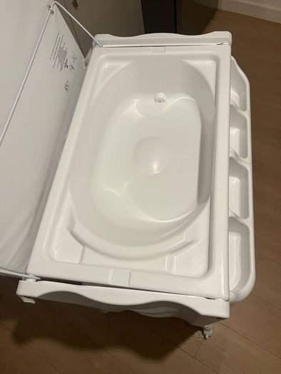 Babylo Smart Changing Table With Bath free delivery