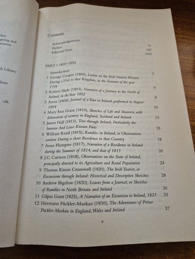 First Edition. The Tourist's Gaze: Travellers to Ireland, 1800-2000. Cork University Press.