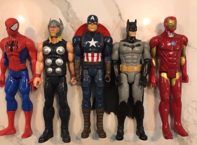 Marvel 28cm Action Figures x 5