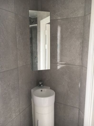 Tiler, bathroom fitters, kitchen fitters, handyman
