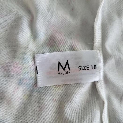 Mystify white floral dress, Size 18, BNWT