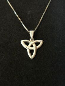 925 Sterling Silver Celtic Trinity Knot Necklace