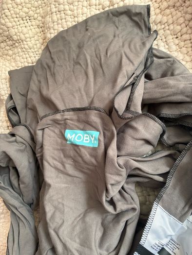 Moby Sling Grey