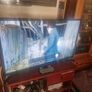 samsung smart tv 32 in h works perfectly Image 3