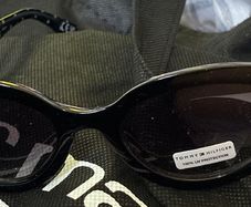 Tommy Hilfiger Womens Square Monogram Sunglasses