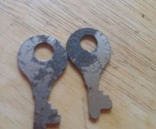 2 Vintage Miller Padlock Flat  Keys