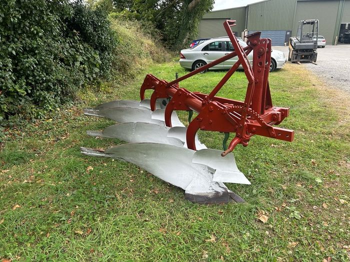 Kverneland 4 Furrow Antique Plough