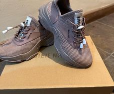 Steve Madden size 3
