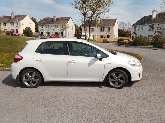 2012 Toyota Auris Hybrid Automatic.