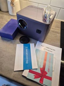 1080P projector Yezmek V7