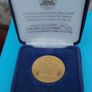 Queen Elizabeth 2nd 2002 Gold Plated Medalion Image 5