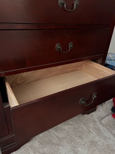 Chest of Drawers & Lockers