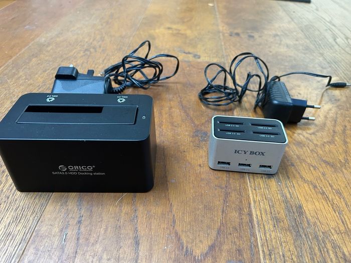 SATA & SD Formatting Docks