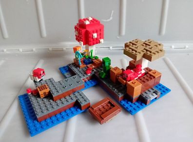 Lego Minecraft 21129 Mushroom Island