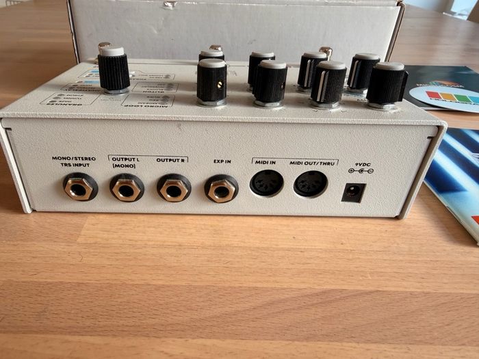 Hologram Microcosm Pedal - Mint/Boxed Condition : Skip the US Customs/VAT Hassle