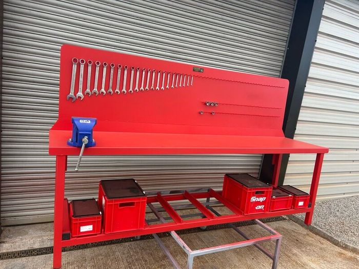 SNAP- ON   Work bench