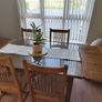 Table and 4 chairs Image 6