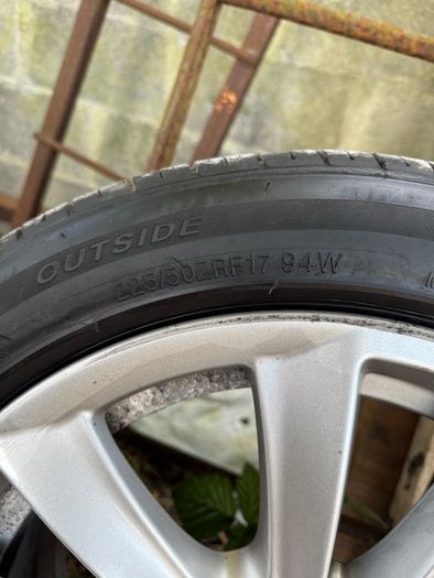 Bmw alloys 5x120 new run flat tyres