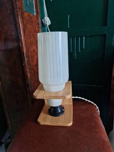 1 Retro Vintage Mid Century Glass shade /repro base  Table lamp