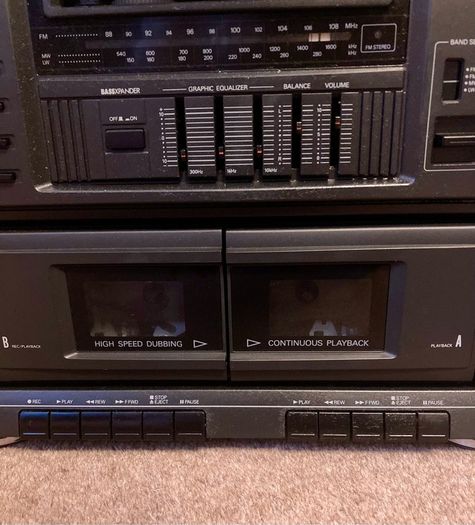 1990s Sanyo Stereo