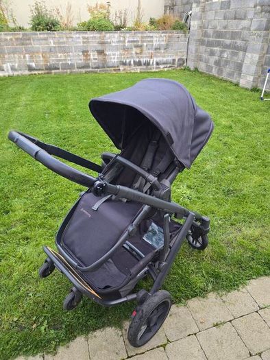 Uppababy Vista V2 Travel System and Buggyboard