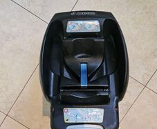 Maxi Cosi baby car seat iso fix fix base