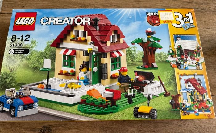 Lego Creator buildings