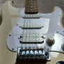 Fender Squire Bullet + Fender Champion 20 + Fender padded case + Fender strap Image 5