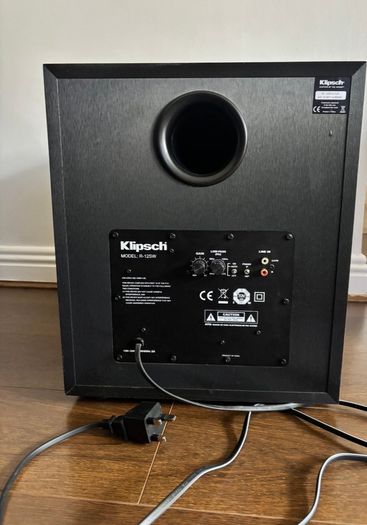 Klipsch R-12sw subwoofer