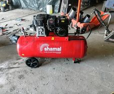 Air compressor