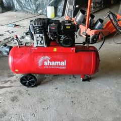 Air compressor