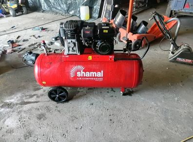 Air compressor
