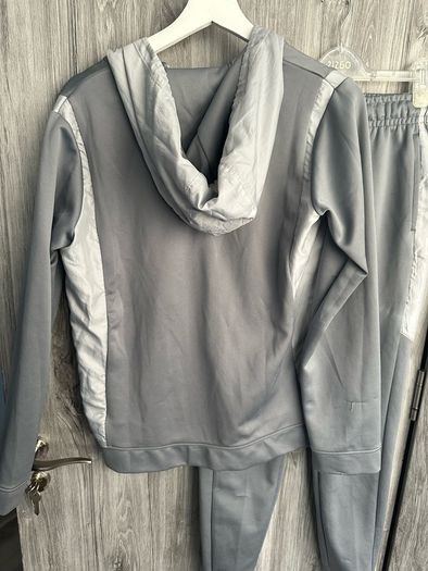 Nike Tracksuit - Boys XL