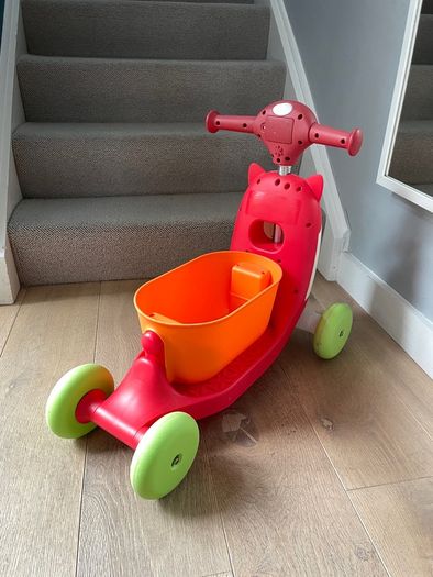 Skip Hop Fox ride on scooter